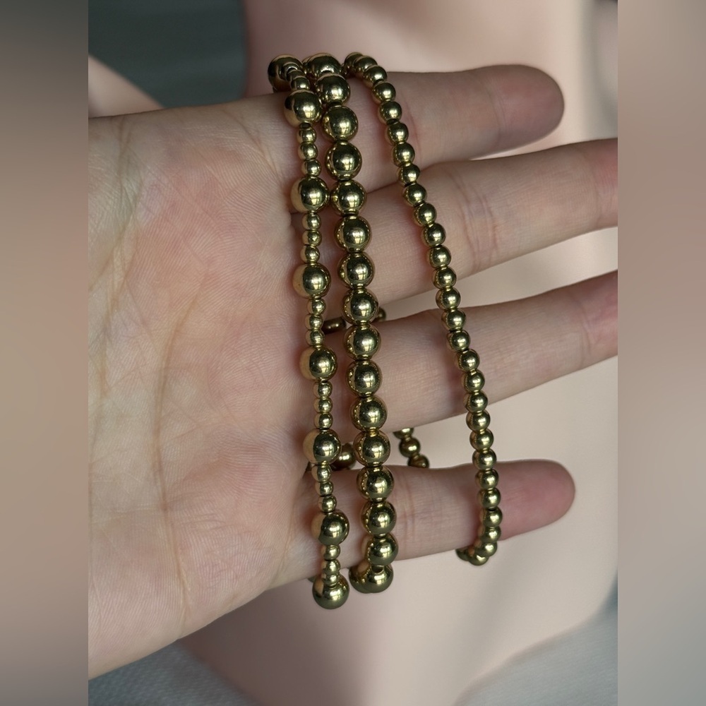 Metallic Gold Tone Fashionable Bracelet 💫 - Picture 5 of 6